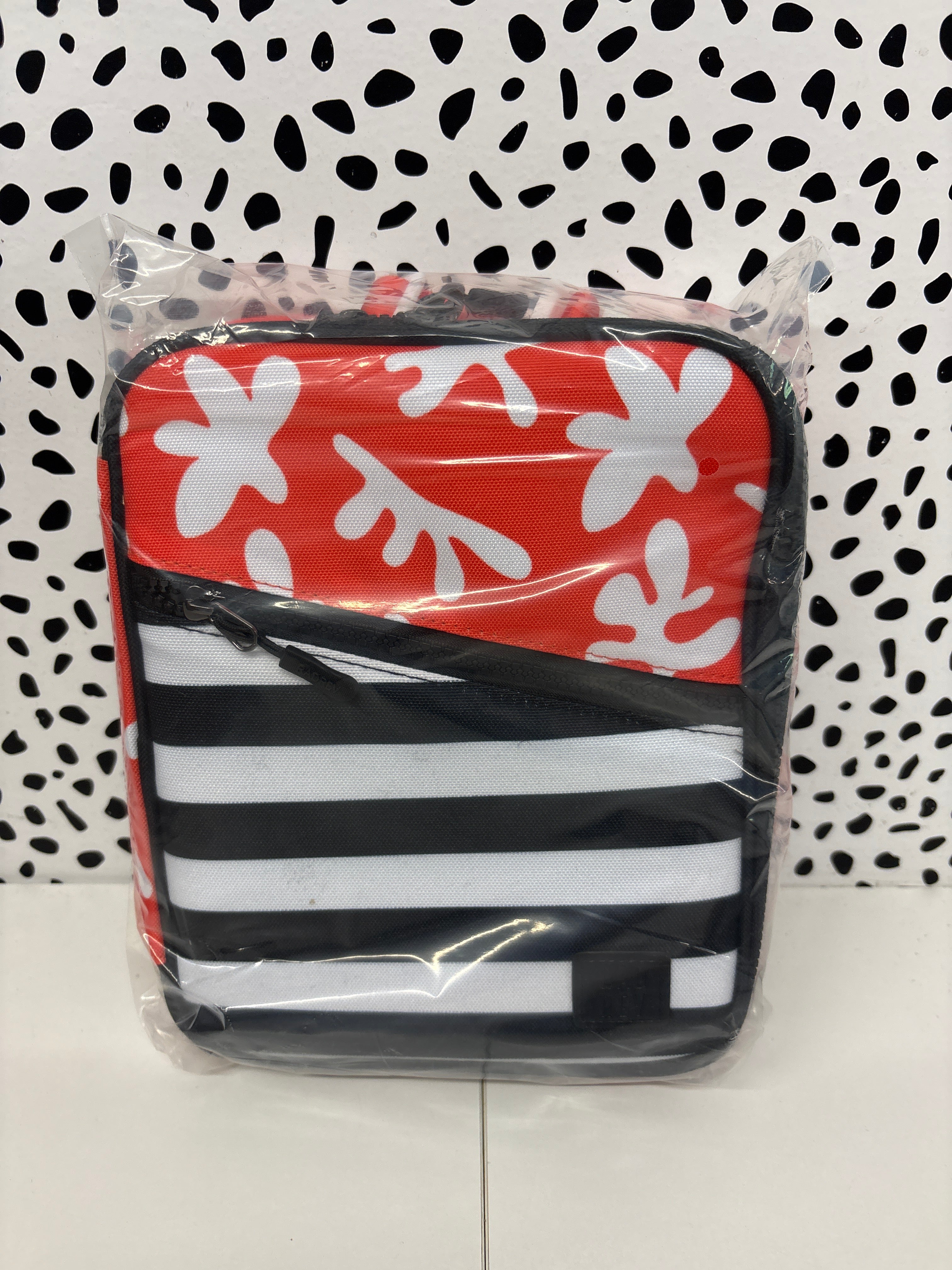 SUB SQUAD CORAL LUNCHBOX #21