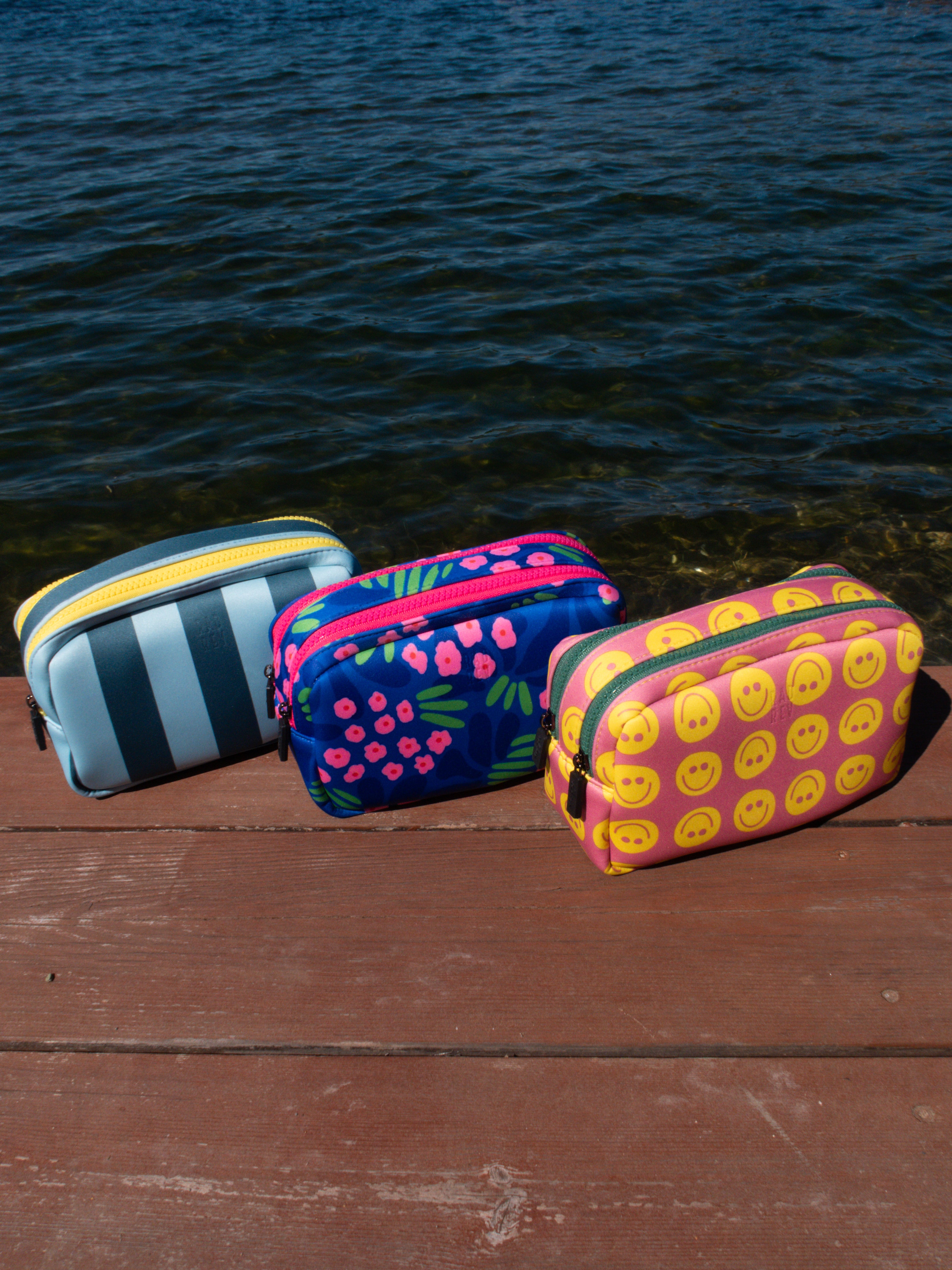 Neoprene Pouch in Blue Floral – Rad Revolution