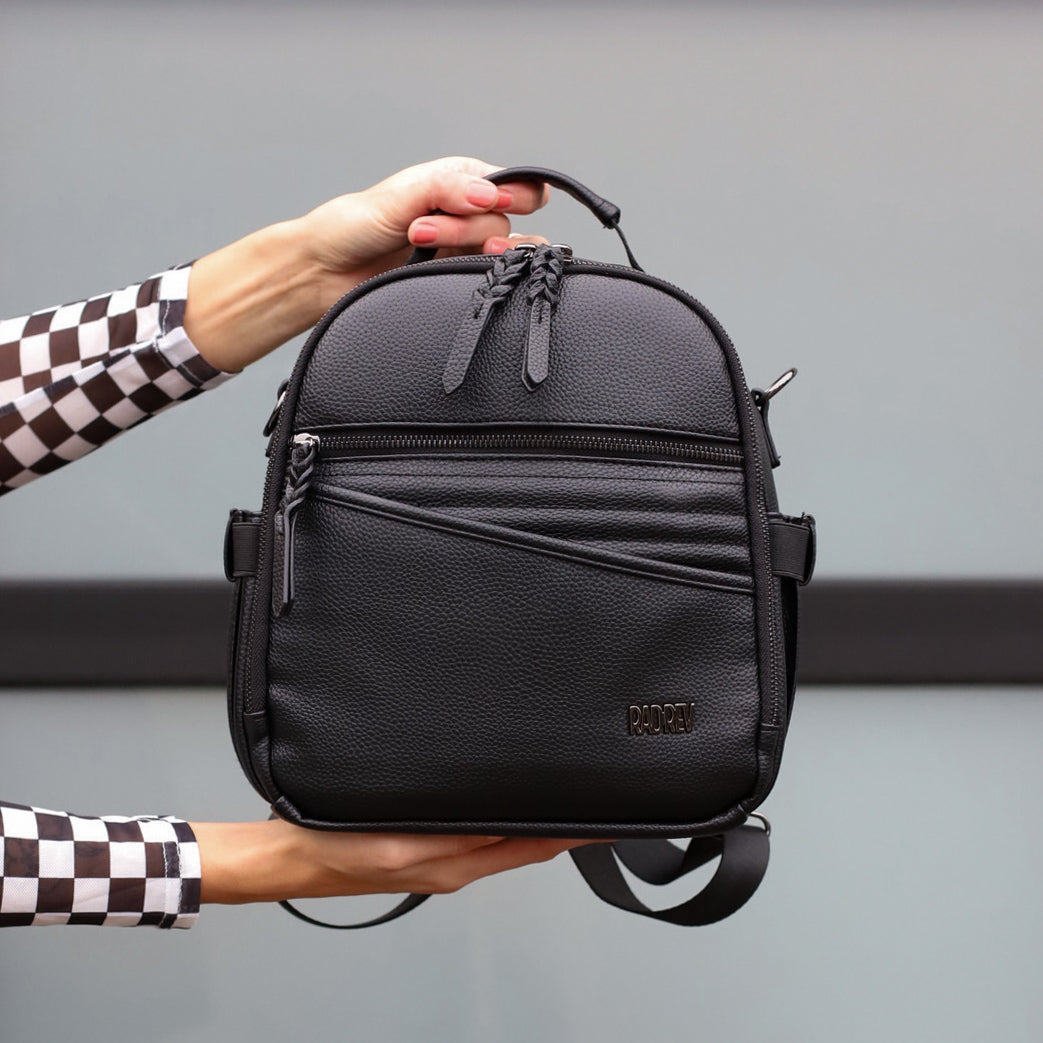 the 1 MINI in Pebble Black