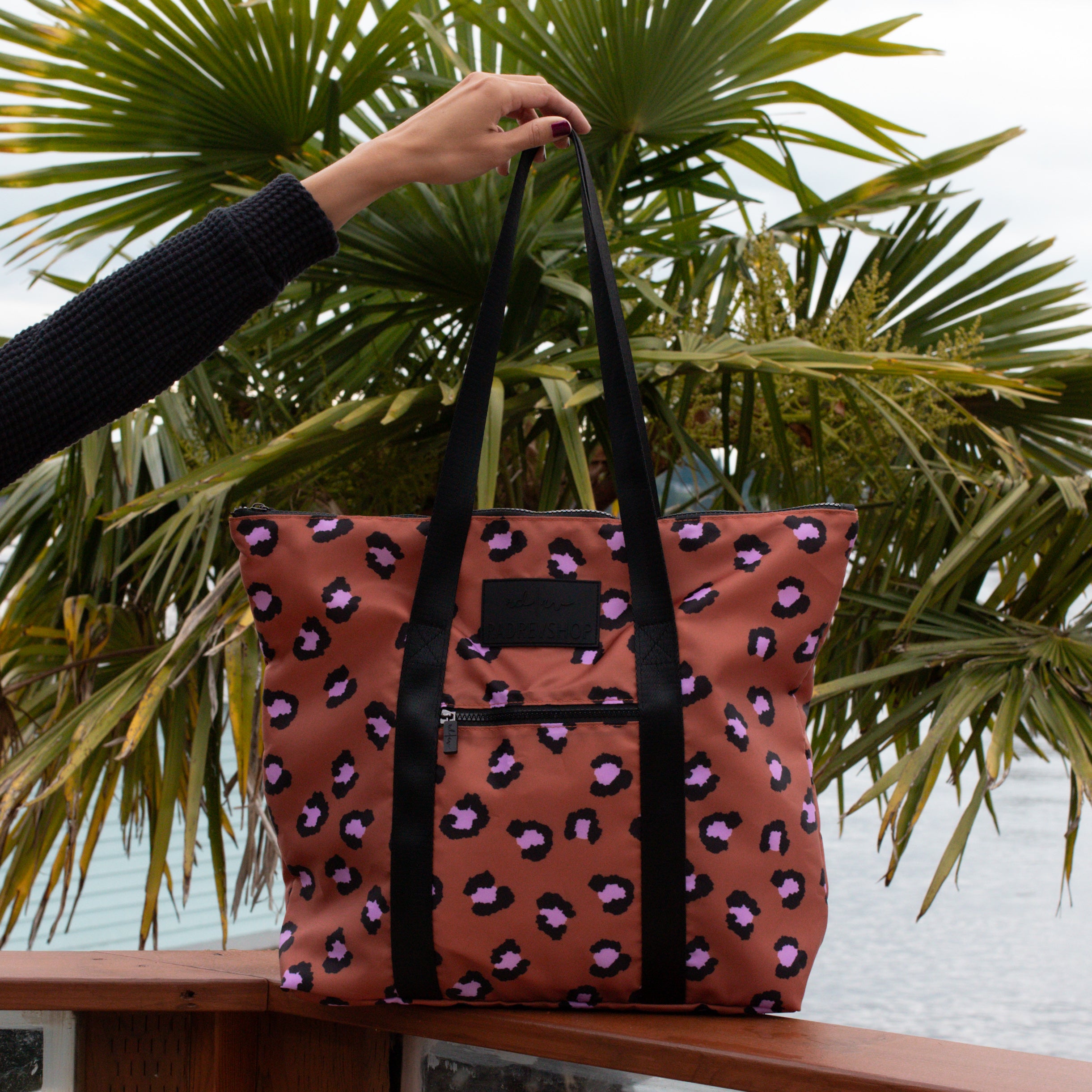 Packable Tote in Leopard