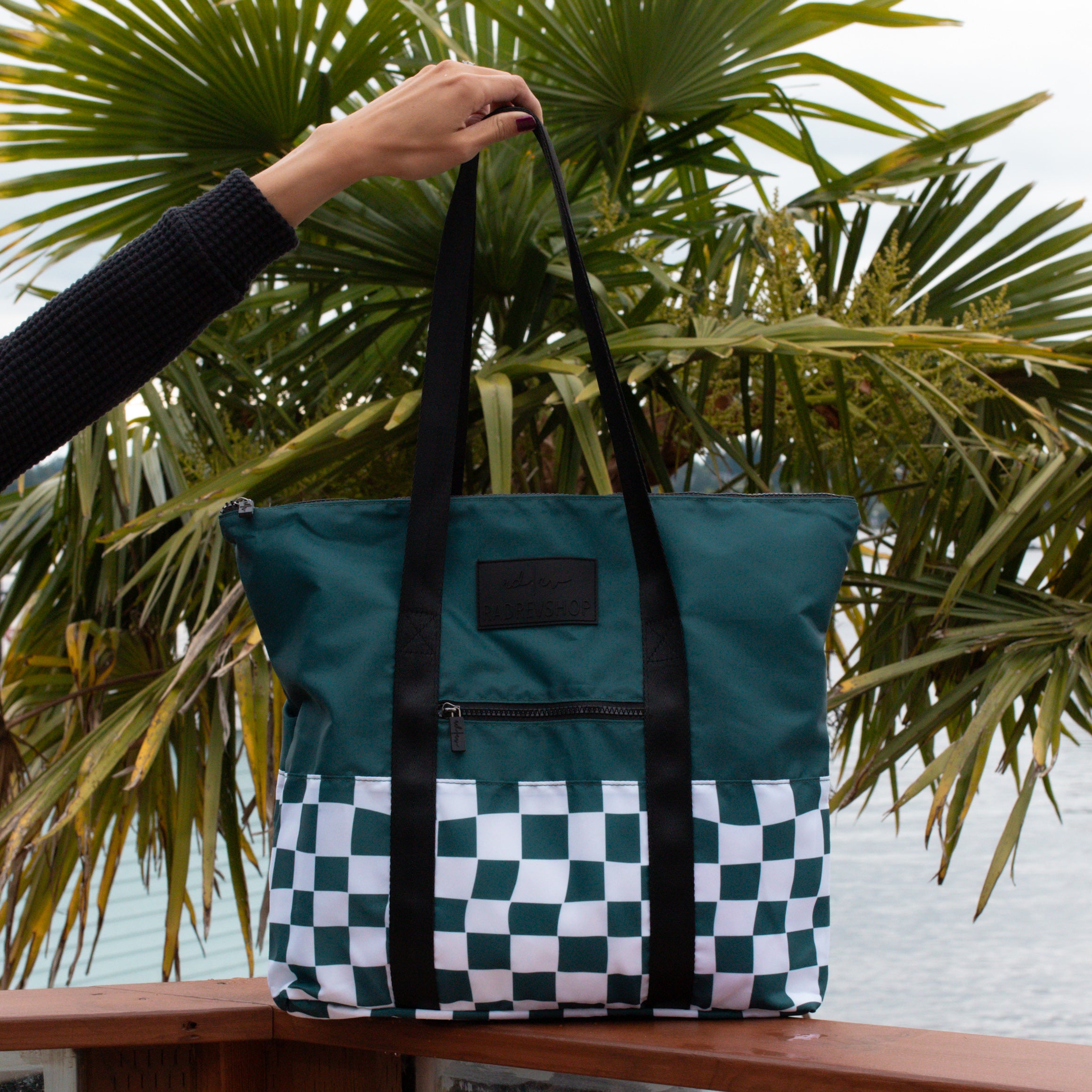 Packable Tote in Sea Checker