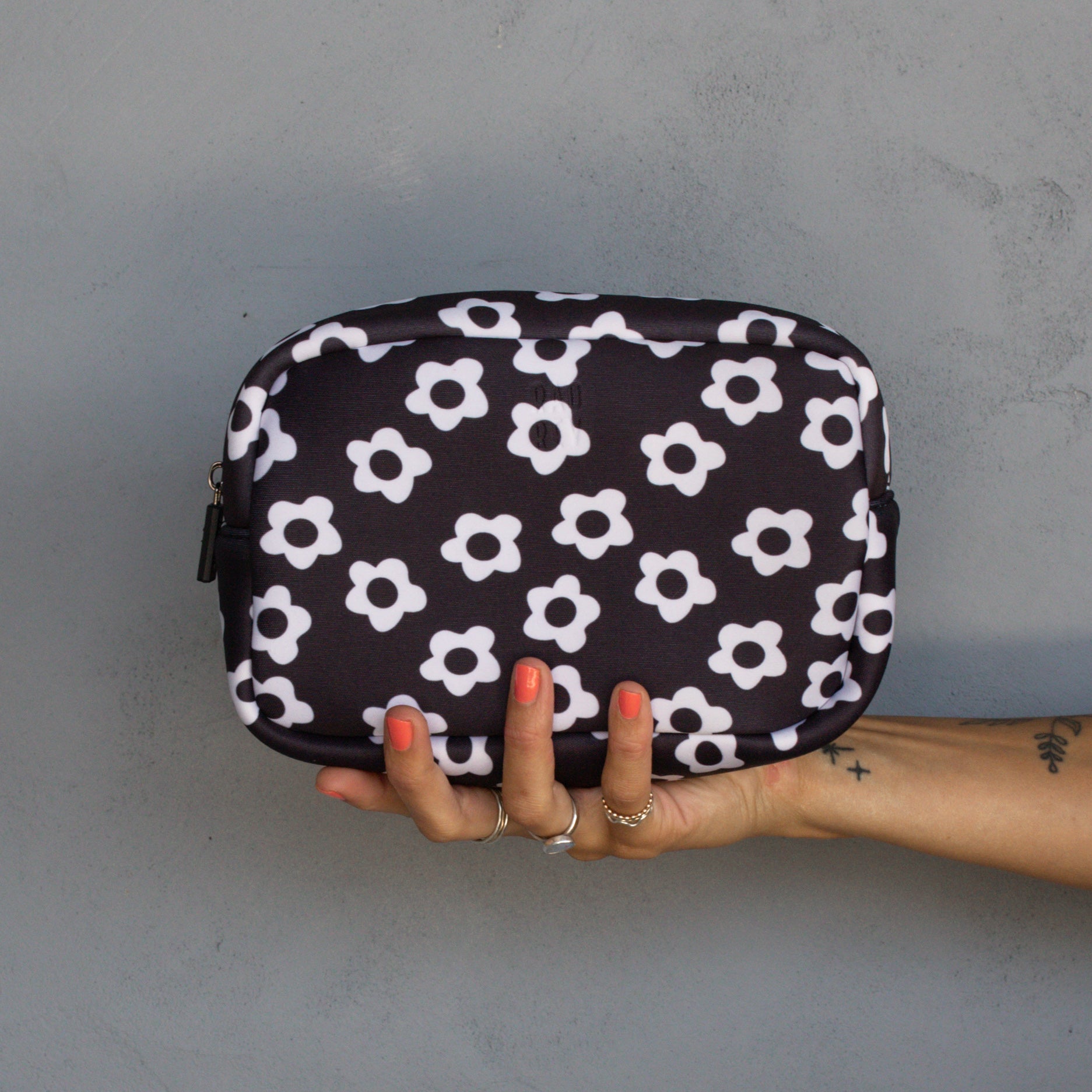 Neoprene Pouch in White Flower