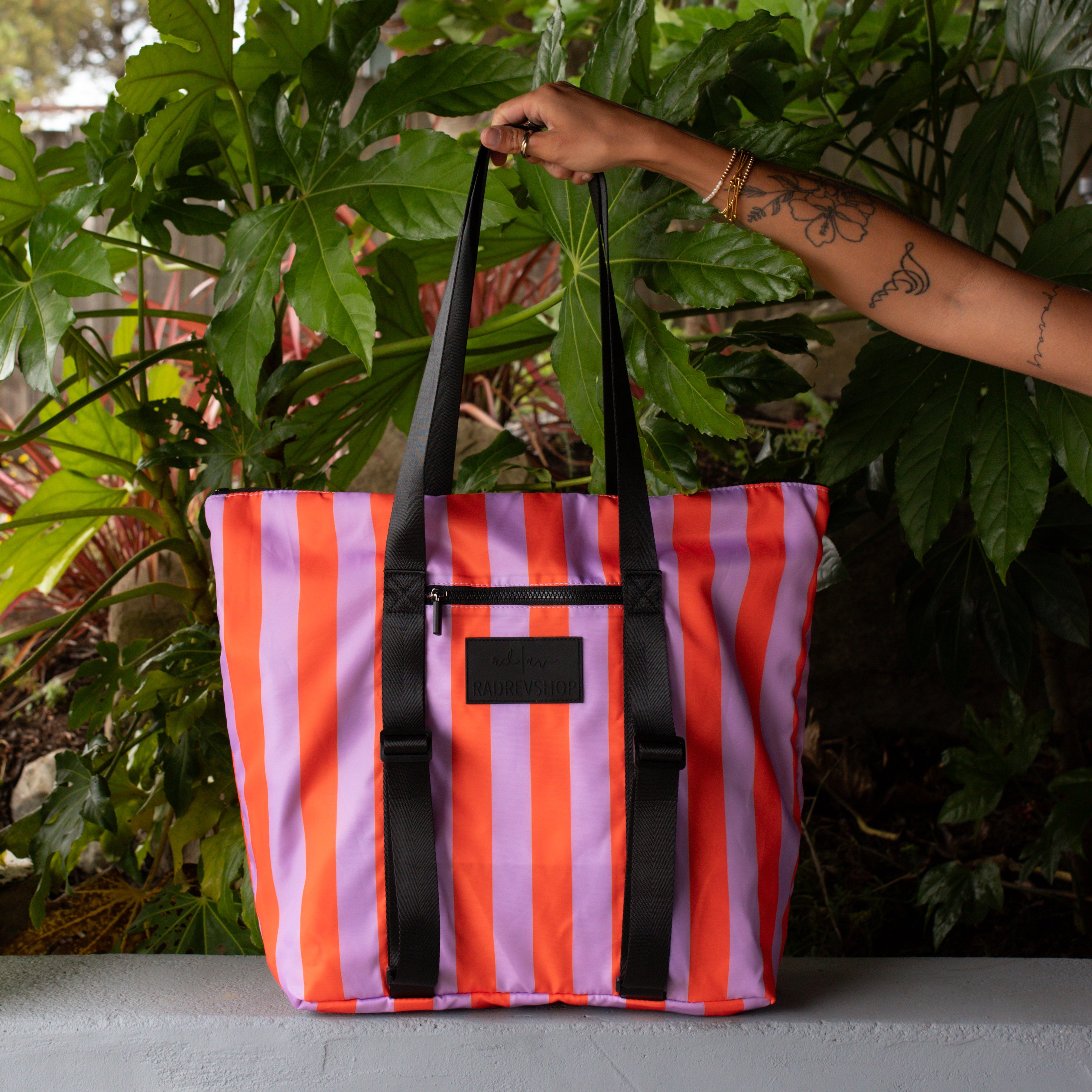 XL Packable Tote in Summer Stripe
