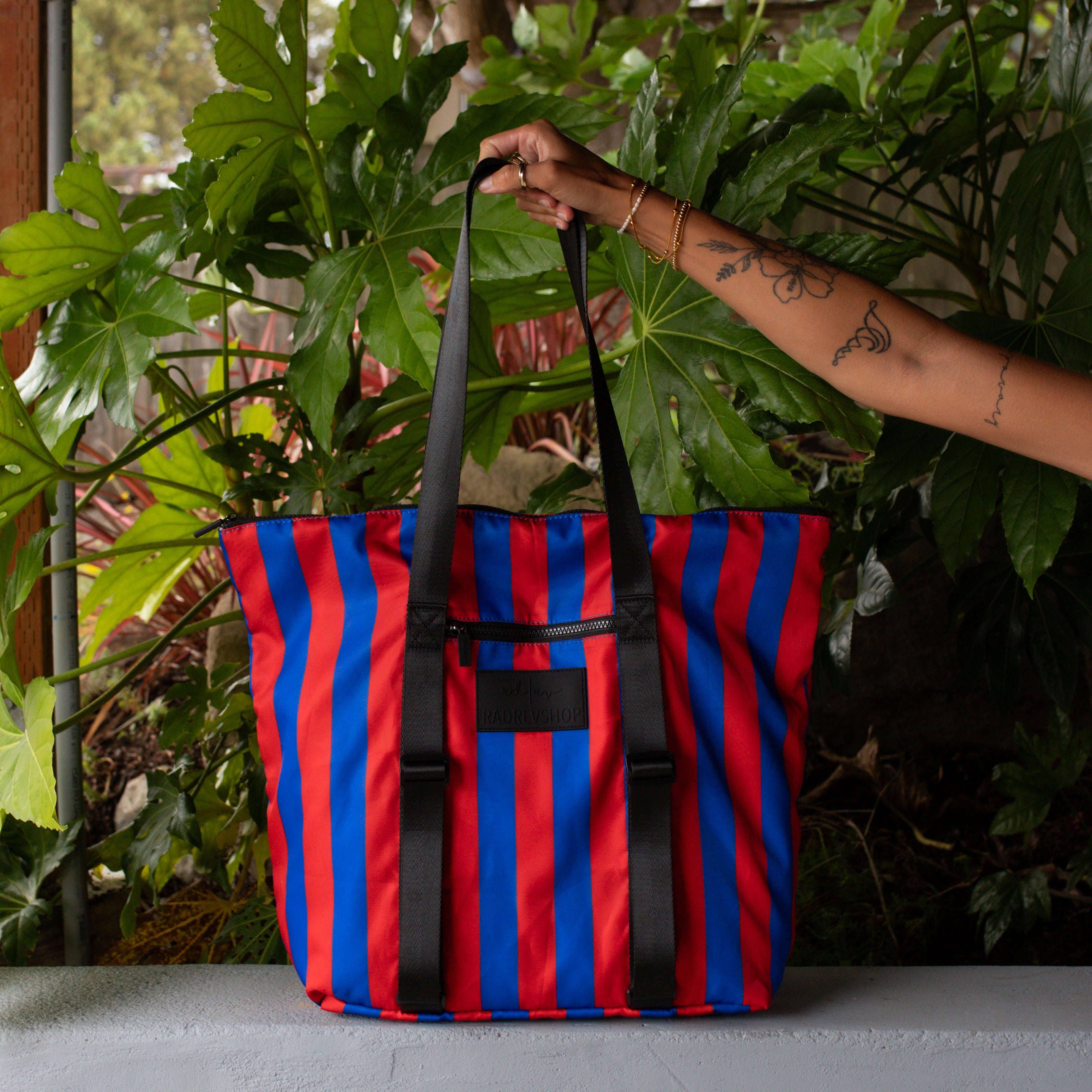 XL Packable Tote in Circus Stripe